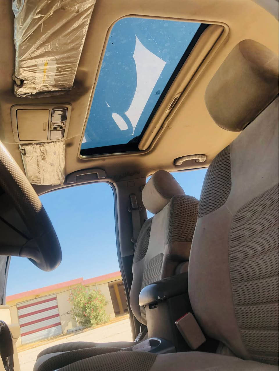 للبيع نيسان باثفايندر موديل 2006 
دفع رباعي 4x4 
سقف سلايت 
سبع مقاعد 
تحكم استيرن وتحديد سرعة 
شاشة وكامرة و مضخم صوت 
طخم تايرات جديد 
بطارية جديد 
كير و محرك بشرط 
رقم وسنوية جديد سليمانية دولي 
بيها ٦ قطع صبغ ابيعها حزام 
شرط سقف و بونيد و شاصي بدون صبغ وتعديل
سيارة بسمي بشرط تحويل و وكالة 
سبير بلادي ما نازل 
كهربائيات كلها بشرط 
بيها بطاقة بنزين كركوك 
مكان سيارة كركوك 
رقم موبايل ***********

(( سعر 85 ومجال )) كركوك, العراق
