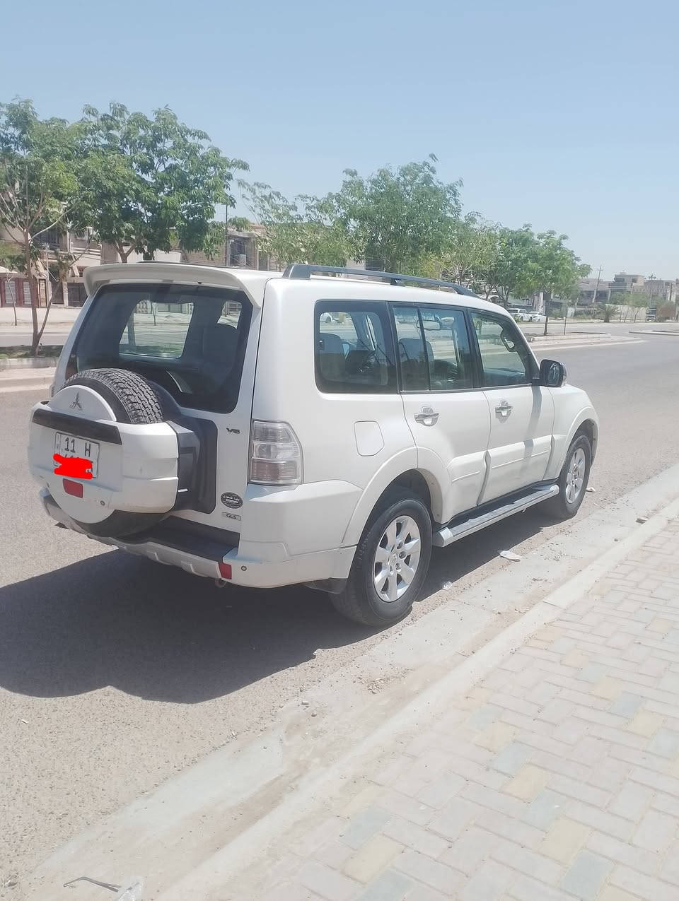 السلام عليكم 
باجيرو موديل 12 حبتور فووول للاخير 
مكفولة بدون صبغ 
معروفة مواصفات الحبتور 
باسمي هزة وسنوية 
السعر 136 $ مكاني حي الجهاد الاربع شوارع 
*********** بي واتساب 
***********

