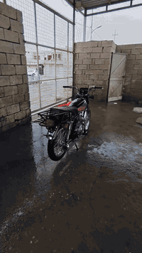 سلام عليكم دراجه نامه موديل 2024 بس شاصي 2025 دراجه جديده شراي يتصل ***********
