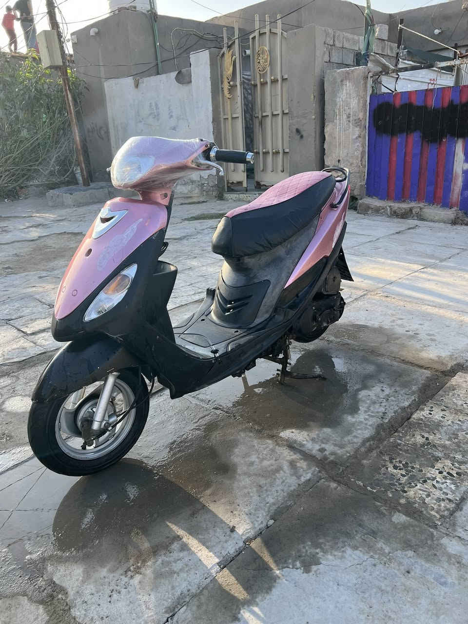 دراجه ماكس منغولي كله شغاله سلف هندر ما مفتوحه الدراجه مال جناي ما عوزه كلشي ناعمه حلوه السعر 400بيه مجال قليل للشراي المكان دوانيه الرقم الدراجه كله ختم واحد تخبل ناعمه فول شلعه معدل ***********
