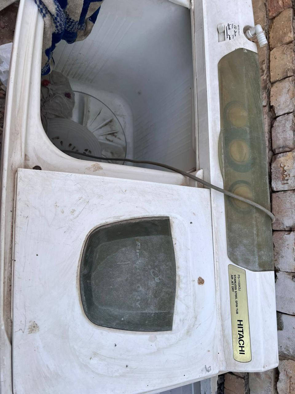 اغراض للبيع بسعر مناسب


**إذا كنت صاحب هذا الإعلان وتريد حذفه لأي سبب، رجاءا أرسل رسالة إلى الدعم الفني**