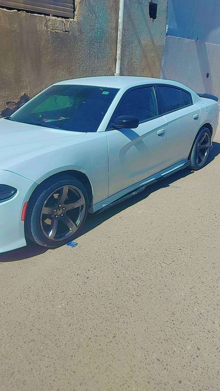 جارجر لبيع مديل 18 البصرة  المعقل ***********
