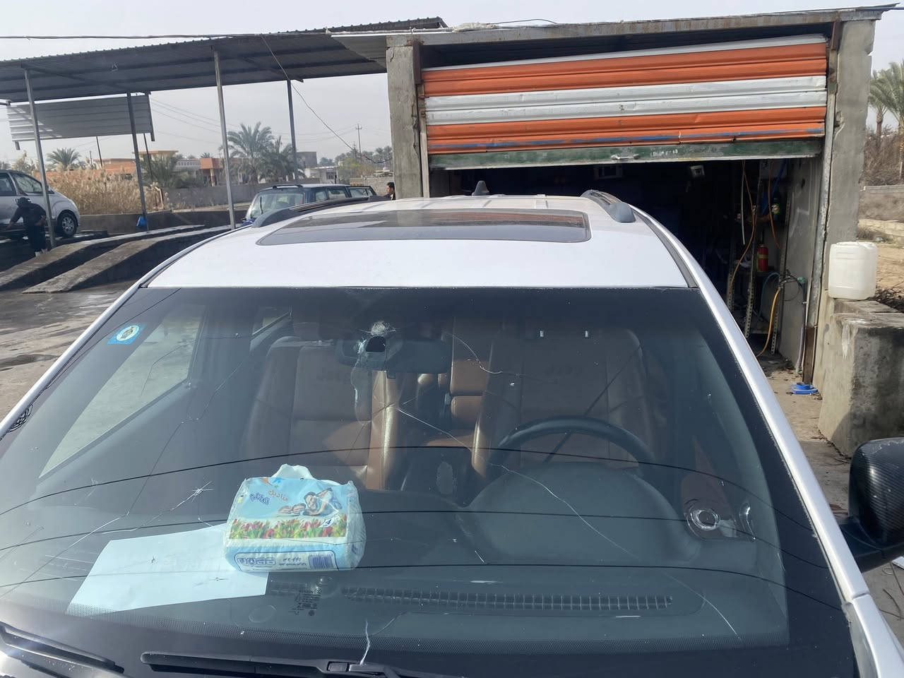 يا الله السلام عليكم اخوان جيب وارد امريكي 
موديل 14
رقم بغداد بسمي سنويه لل٢٦ شهر الثالث تنفذ 
سياره ماناقصه برغي محرك وكير واكسل كفاله كشرها بي البنيد مبدل مار SRT
وباب الجنطه بي صبغ
سياره مواصفاتها معروفه 
العنوان صلاح الدين بلد 
***********
***********
