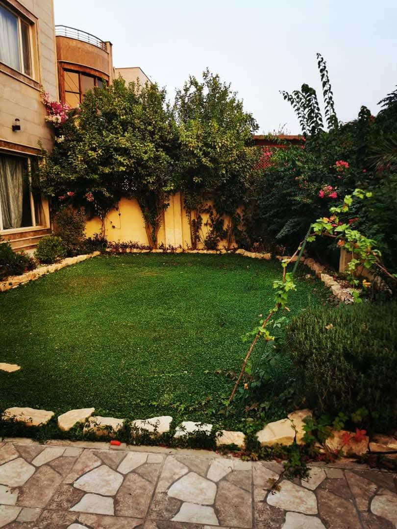 #كنجان_ستي واجهه مرمر وقبله
#للبيع #اربيل #السعـر 25دفتر 
بيت مساحة 350 متر  قريب من الحديقه العامه
يحتوي البيت  
صالة ضيوف 
صالة داخليه 
مطبخ   
5غرف نوم 
البيت نظيف جدآ 
للمعلومات او الاستفسار أتصل 
***********وتساب 
***********وتساب
