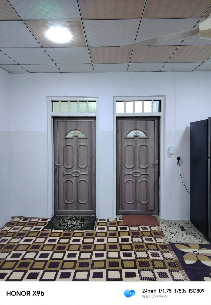 عروض مكتب انوار الخير 
دار للبييع موصل جديده قرب اليابسات
مساحه ٢٢٥ متر ١٠ في ٢٢ونص
طابقيين يتكون دار من ٥ غرف نوم 
 و استقبال ومطبخيين  وهوليين
ودرج معزول طابق ثاني
وكراج كبير   ملك صرف طابو
من شرعي مباشر
***********
***********
