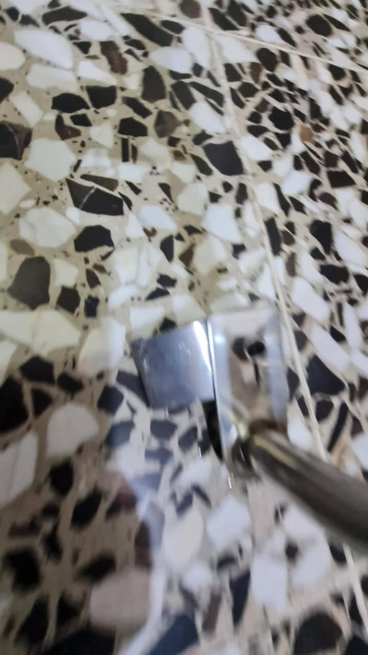السلام عليكم درج ستاركس ستيل اصلي مع مري فيكه ستاركس سعرهم 45وبيهن مجال***********
