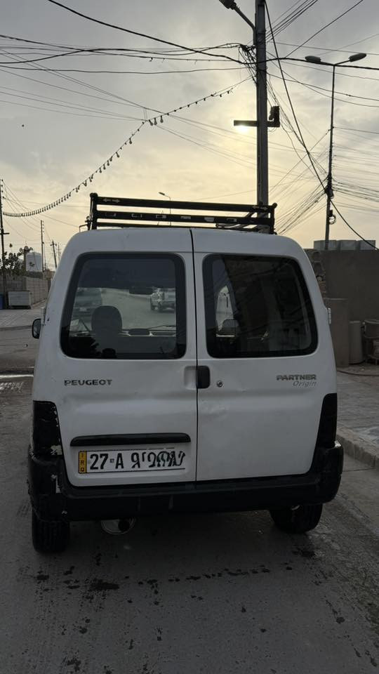 للبيع سيارة بيجو بانتر موديل 2012
مكفول ✔️ لا تبخير ✔️ لا تنقيص ✔️
كير مكفول سياره حلوه 
الحالة: تحتاج شغل بسيط بالكهربائيات
رقم: ذي قار
الموقع: بغداد – تقاطع منطقة 9 نيسان
السعر:35 قابل للتفاوض
الهاتف: ***********
أبو حسين

