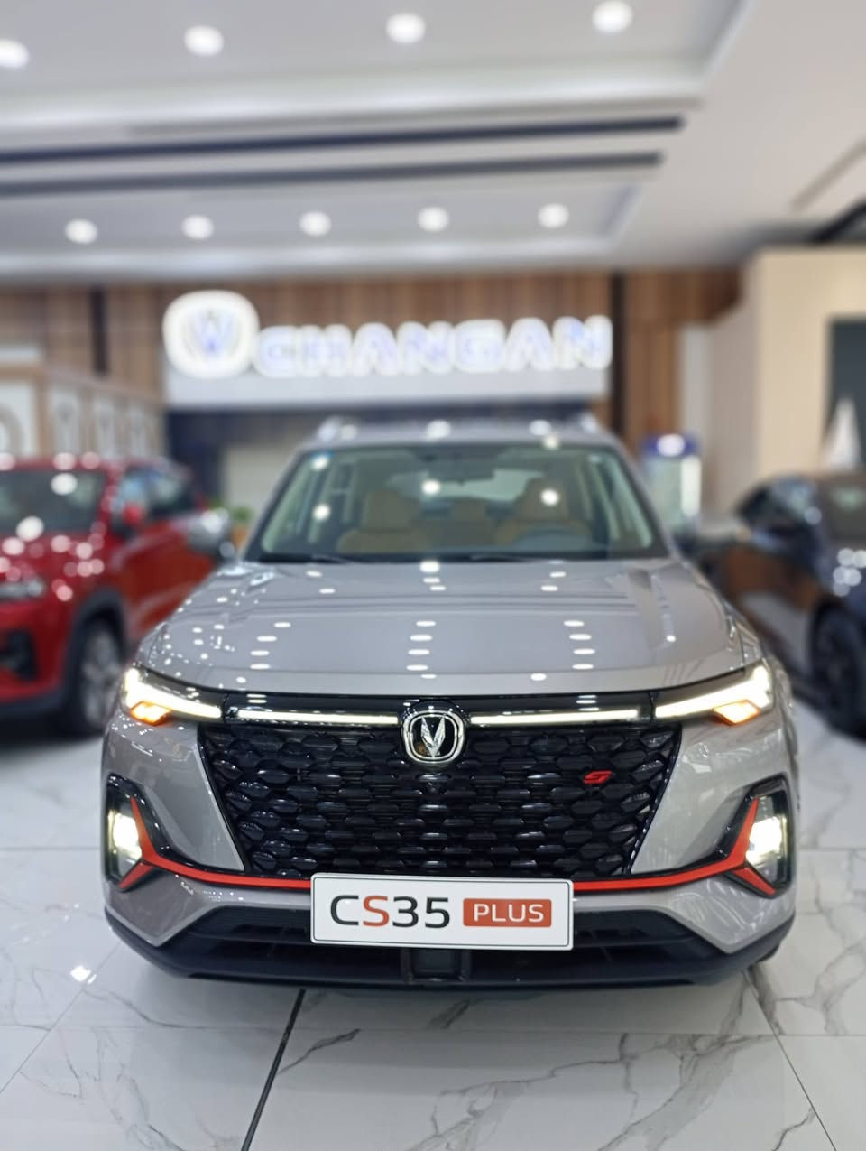 سيارة تجمع بين المواصفات العالية والاقتصادي بصرف الوقود
مع ضمان 5 سنوات أو 150 الف كيلو متر 
مواصفات فول 
كاميرات محيطية 360 درجة 
رادار امامي 
بصمة دخول ذكي 
شاشة فول اچ دي 
كير 7 نمر 
مقاعد جلد 
للاستفسار أكثر اتصل ع رقم مستشارة المبيعات 
*********** 🚗📞📱
