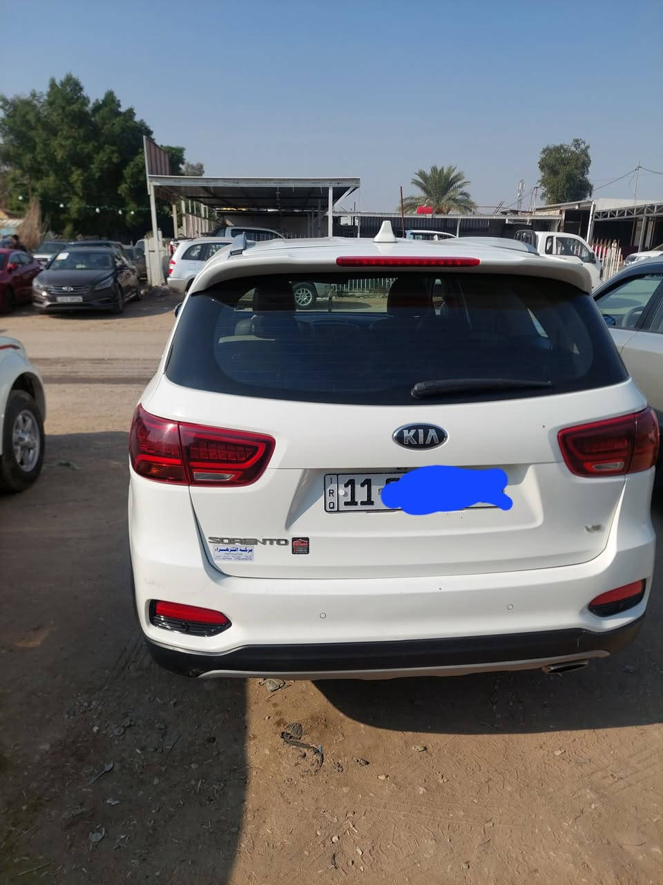 السلام عليكم للبيع سورنتو موديل ٢٠٢٠
ماشيه ١٠٥ بصمه كشنات كهربائي حساسات أمامي وخلفي تحكم ستيرن جنطه كهربائي ٧راكب ٦سلندر رقم بغداد مشروع وطني كامره خلفيه وبعد مواصفات بيه ماعدا البانوراما فقط 
للاتصال ***********
