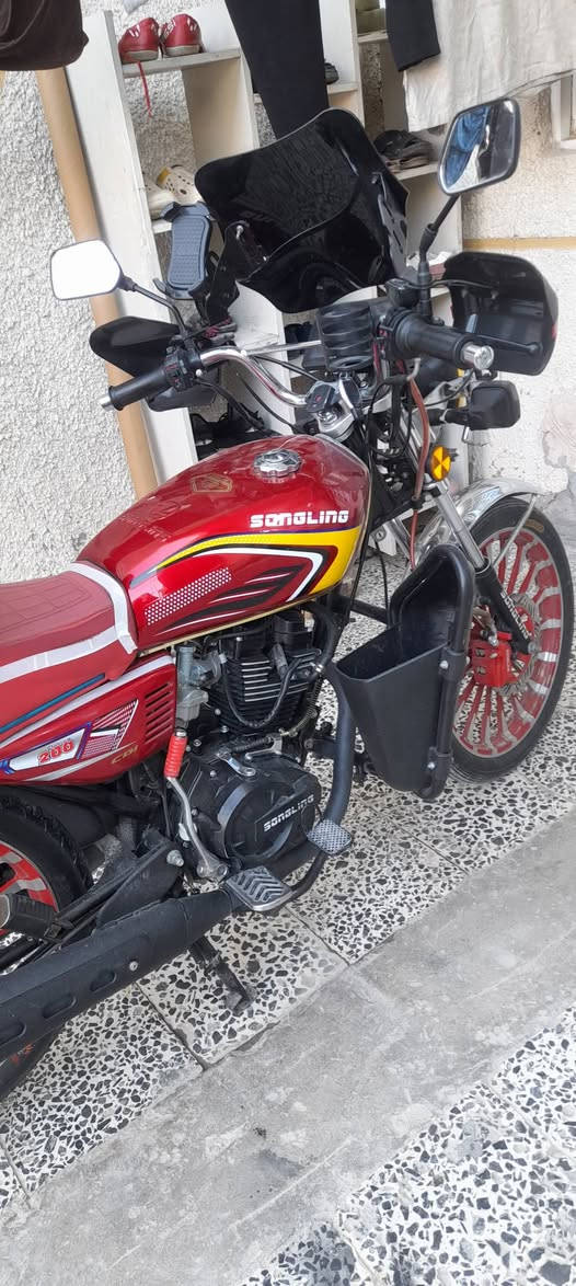 دراجة للبيع سعر ٨٥٠ وبيه مجال كاملة هيه واوراقها بااسم ابني شراي يدخل خاص فقط شراي رجأ


**إذا كنت صاحب هذا الإعلان وتريد حذفه لأي سبب، رجاءا أرسل رسالة إلى الدعم الفني**