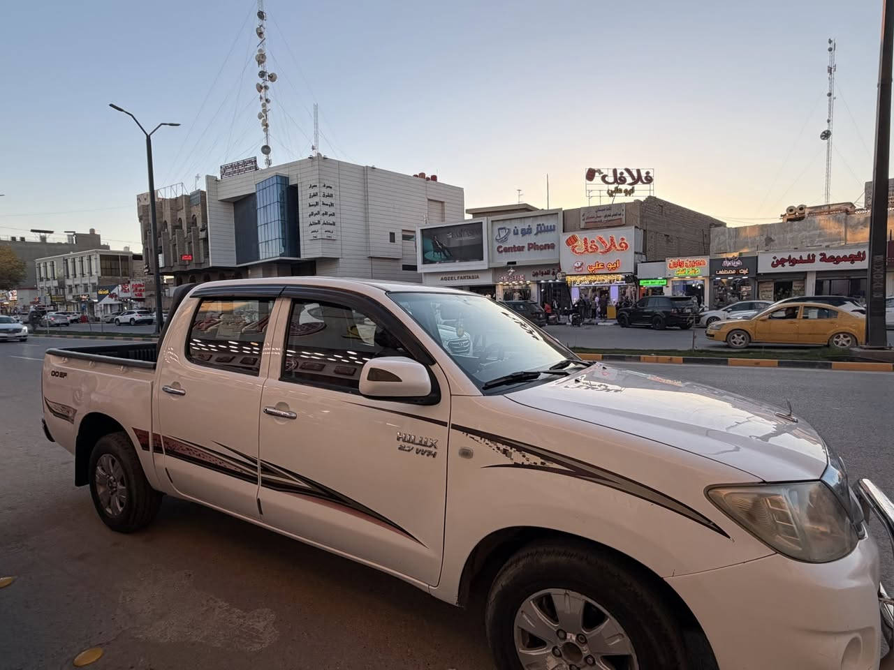 هايلوكس 2009 كير اوتو ب اسمي سنويه  جديده ٢٠٣٠ للبيع مكفوله عدى بارد شبر بباب السايق جوه
ما متواجد عالفيس ***********
