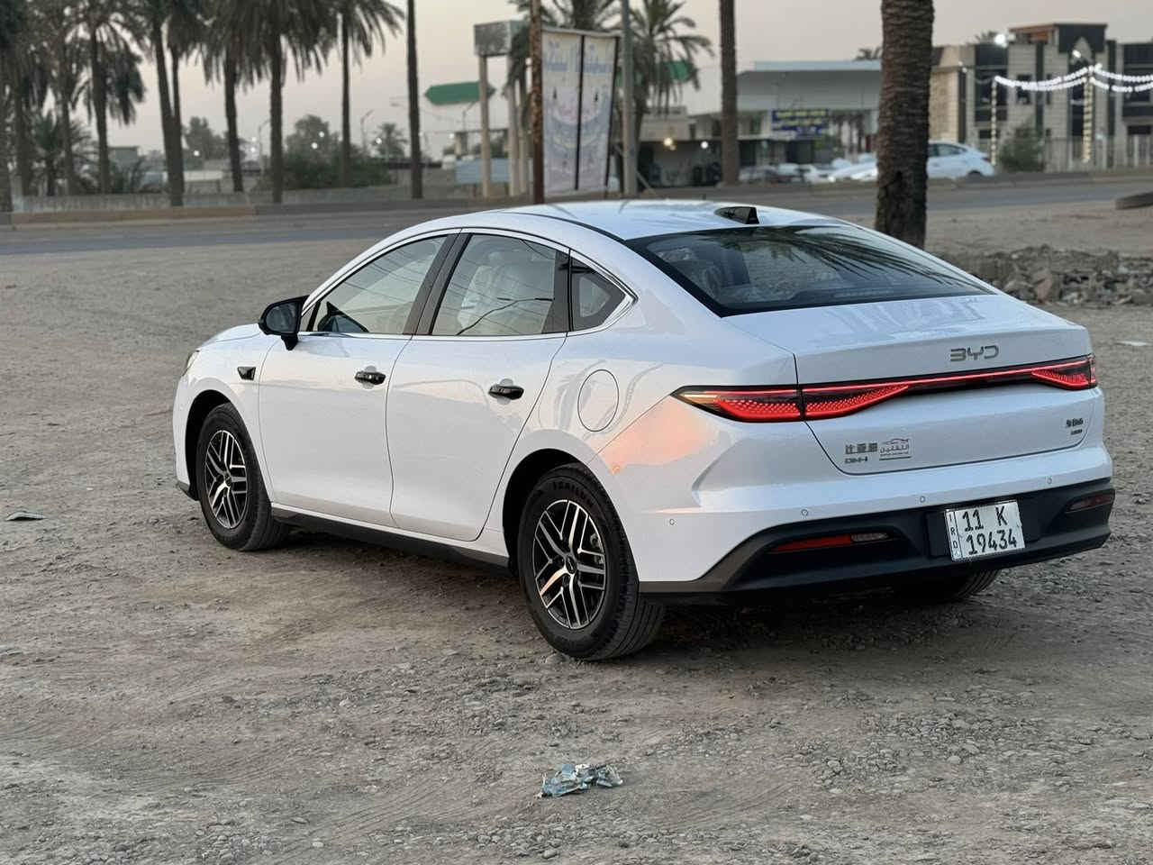 BYD الفول
سيل ٥ 

١٣ كاميرا 

وفتحه وبصمه واوتو بارك وكشن كهرباء وحساسات والرادار امامي وخلفي ماشيه ٤ آلاف الكلي داخل ابيضّ شاشه حجم كبير ويل كروم  كفاله عامه بحاله الوكاله مكاني بغداد أبي غريب مجمع الزيتون السعر ٢٣.٥٠٠ بيه مجال *********** واتساب
