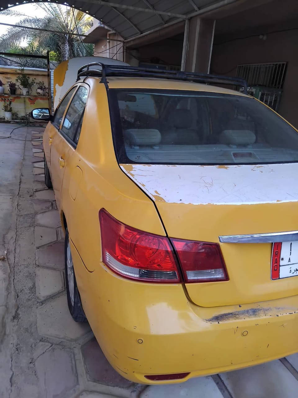 السلام عليكم
سيارة BYD g3  أجرة للبيع كير عادي السيارة مثل ما موضح في الصورة 
المكينة 1600cc  مكينة وكير فول وخير من الله تبريدهة ثلج 
مكفولة من الحادث 
السيارة حرة غير مطلوبة 
فقط إلي يشتري عليه تجديد السنوية 
و هيئة النقابة 
السعر المطلوب 45 ورقة رقم الاتصال
***********
***********@

