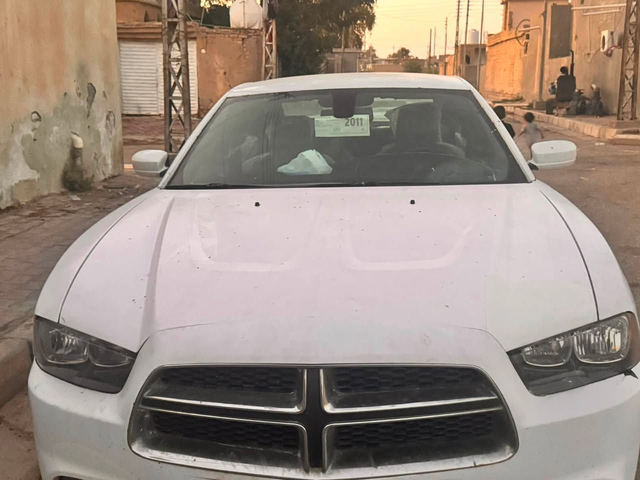 السنويه لل 2027
السياره جاهزه من كلشي 
مكينه جديده  الكير جديد حدده تاير تبريد 
السياره داخله كلين بيها بالعراق هنا تبديل. جاملغ فقط جهه السايق  وبيها بارد گد الاصبع فقط
بعد لا بيها صبغ ولا تبديل  
136 السعر  وبيها مجال 
المكان ميسان ناحيه العزير 
***********
11شمالي
