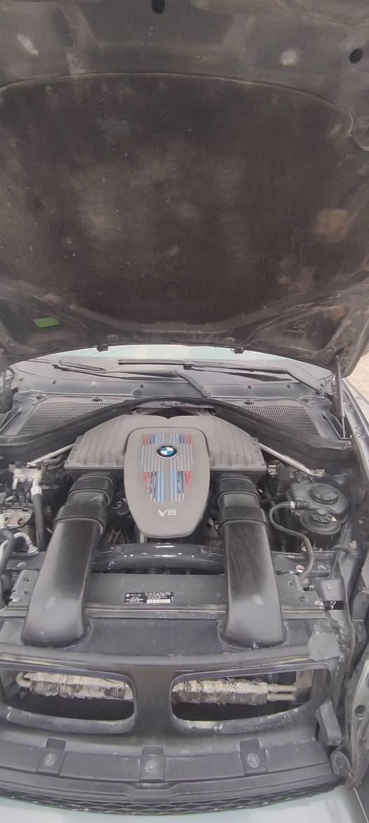 السلام عليكمx5موديل2007 سياره تخوم تاير جديد ويل 22 تو سايس صدر امامي جديد تبريد شغالد محرك ثمانيه سلندر 4800 ما ابيها ضربه بيها صبق بالشملقات الاماميه فقط سعر 125 وبيها مجال مكان البصره📞***********
