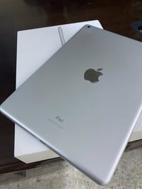 ايباد الجيل التاسع • ٦٤ • مكفول