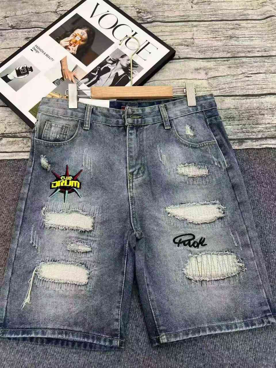 Summer Ripped Denim Shorts Men's Fashion Brand Loose Retro Ruffian Five-Point Pants 30000 pairs $2 a pair, size 28-36, Genuine Individual Packaging


**إذا كنت صاحب هذا الإعلان وتريد حذفه لأي سبب، رجاءا أرسل رسالة إلى الدعم الفني**