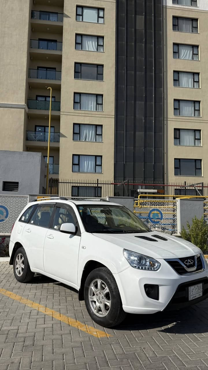 للبيع شيري تيكو 2013
السلام عليكم للبيع شيري تيكو 2013 
السيارة جاهزة من كل النواحي بدون نقص تبريد ثلج 
كير محرك خير من الله السيارة بيهة فقط باب السايق مبدل 
مكاني بغداد الكرخ 
السعر 55 
***********
