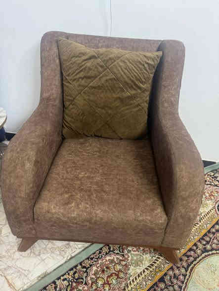 السلام عليكم تخم 10 مقاعد جديد استعمال قليل جدا السعر 275 الف
العنوان الكاضمية الطي 
الاستفسار ***********
