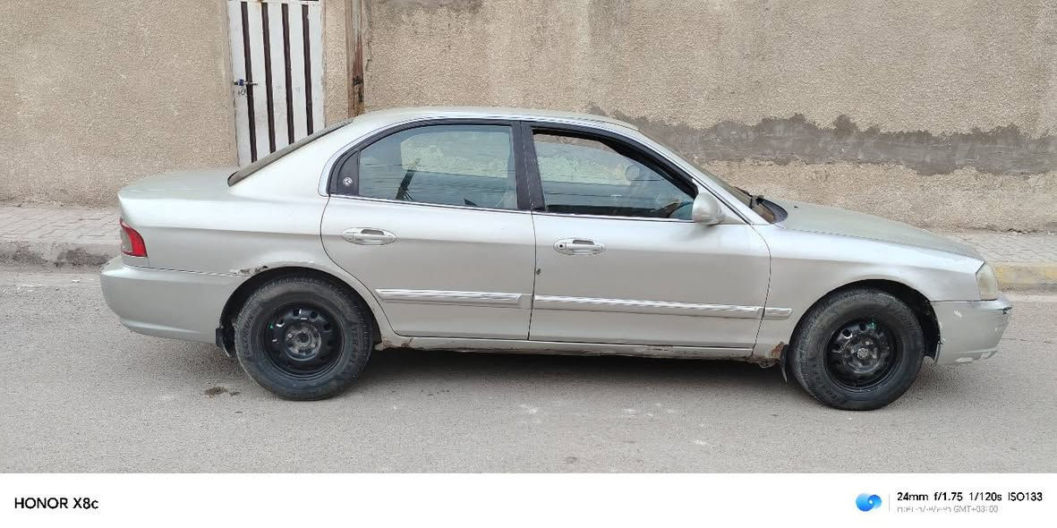 السلام عليكم.. سيارة كيا اوبتيما موديل ٢٠٠٢ السنويه بأسمي صدر حداديه بصوره جيده السياره جاهزه.        منا قصه، أي شي السعر ٤٣ ورقه وبيه مجال بسيط للاستفسار رقم الموبايل ***********
