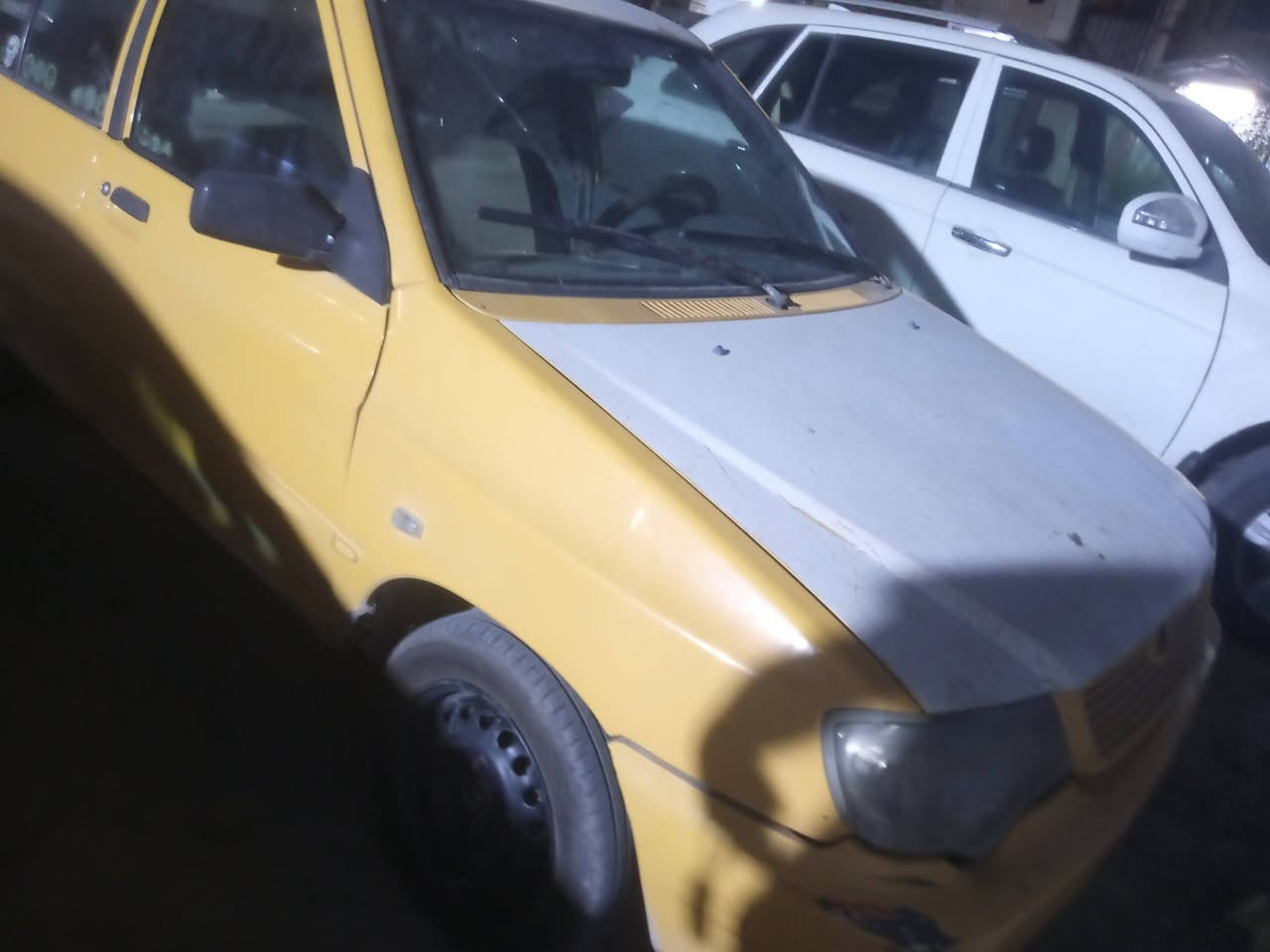 سايبا للبيع موديل ١٢ رقم بغداد احمر جدد كشره حلو سنويته يم هيئه وبيه وصل لا دكلي شبيه مابيه ابيع كوم حديد مكاني بغداد تواصل (***********)سعره (٩٠٠)
