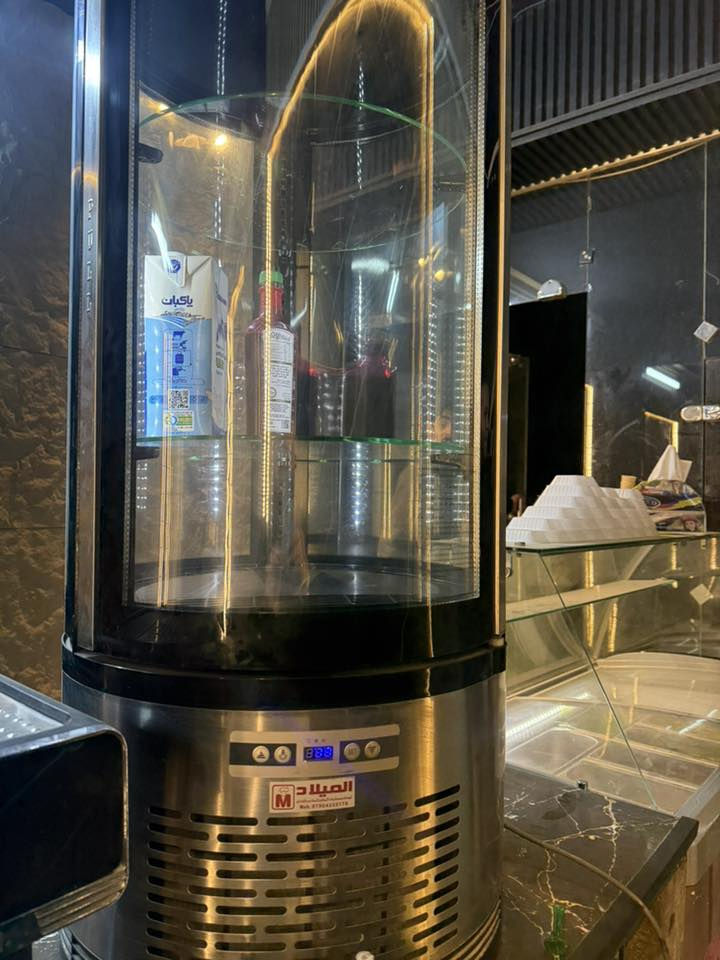 السلام عليكم
عارضه كيك حجم ١٠٠ لتر نظيفه جدا بسعر مناسب قطع
ايطاليه (الميلاد)
العنوان بغداد حي البساتين
***********
