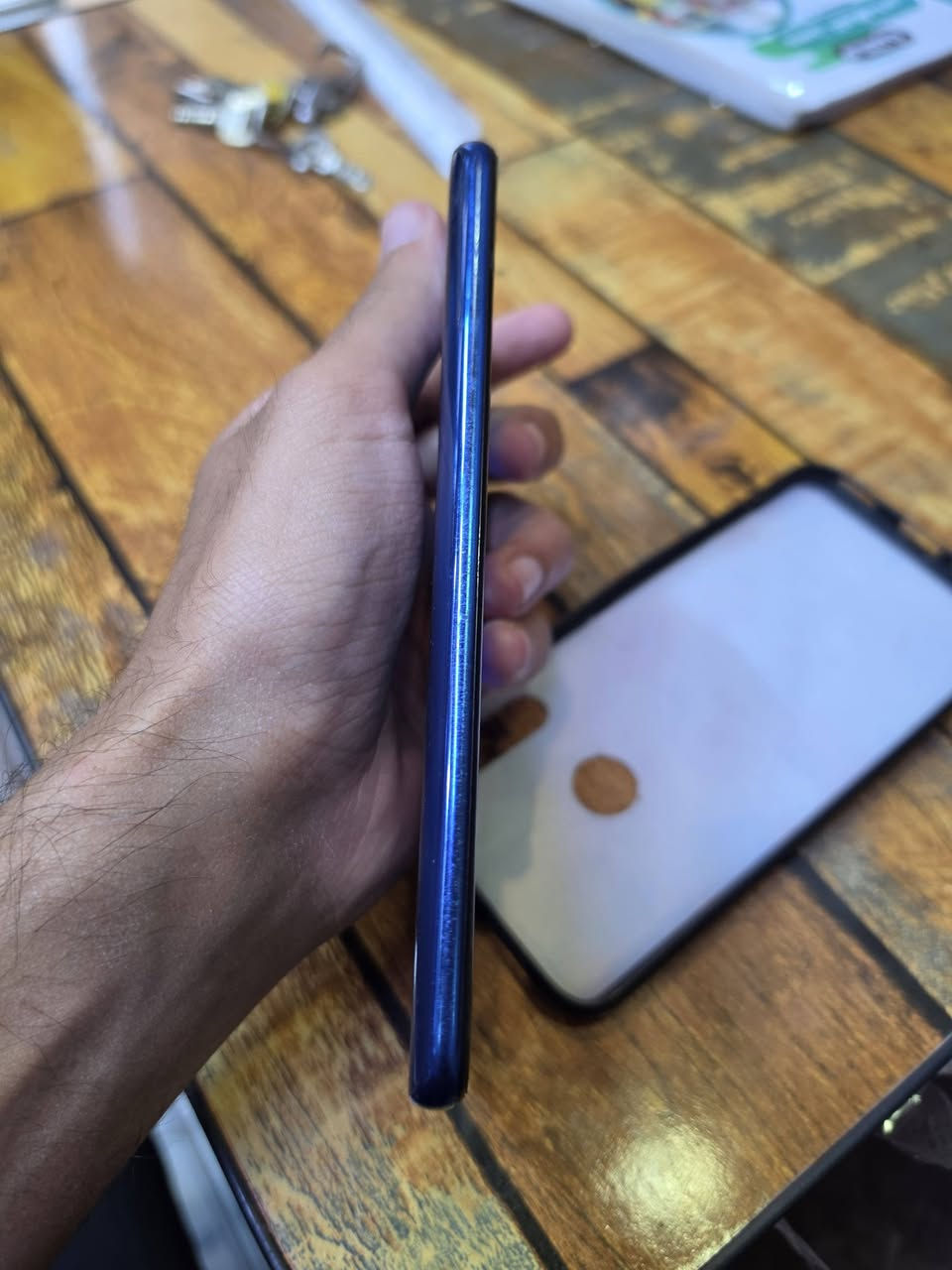 السلام عليكم
Y9 prime للبيع 
جهاز نظيف وشغال مابي اي خلل شحن شبكة اتصال كله متكامل بس الكامرة الامامية المتحركة تشكل بس تشتغل طبيعي وغير شي مابي كله مكفول ذاكرة 128 رايده ب75الف مكاني بغداد الجديدة  ***********
