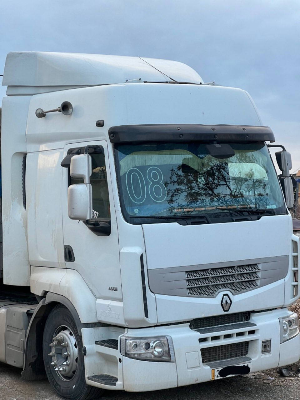 ڕینۆ/مەکینە ڤاڵڤۆ
مۆدێل2008 مواسەفات هاڤ ڕیتایدەر بۆیلەر تۆماتیک تبرید
سەنەوی تا 2030 تازەیە عەرەبانە کۆجێڵە ڕەبتە لەسەری سەیارەکە بێعەیبە سعر225       ژ.م***********
