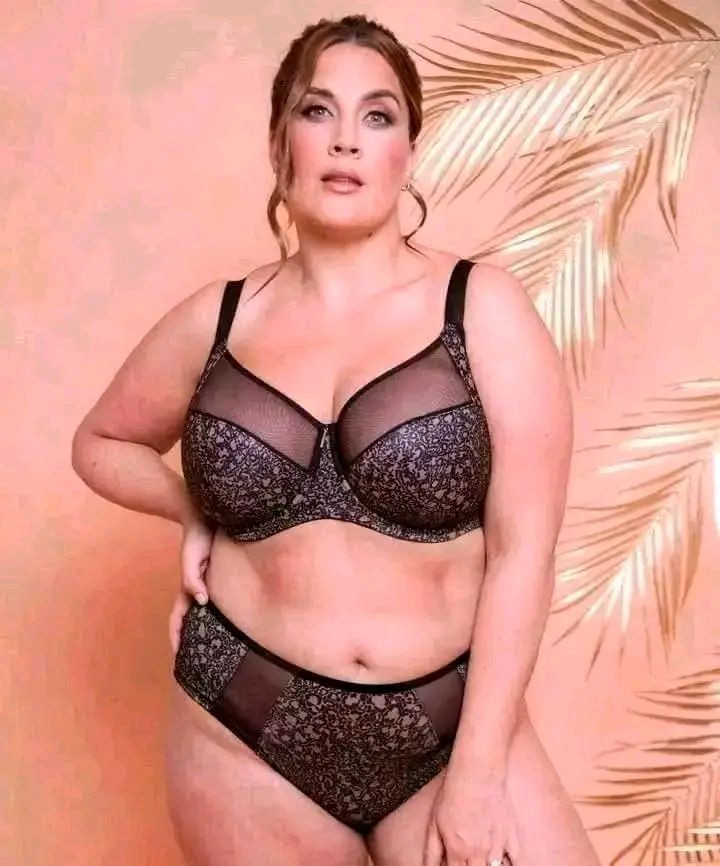 ملابس داخلية قياسات خاصة للتفاصيل خاص 🤍👙


**إذا كنت صاحب هذا الإعلان وتريد حذفه لأي سبب، رجاءا أرسل رسالة إلى الدعم الفني**