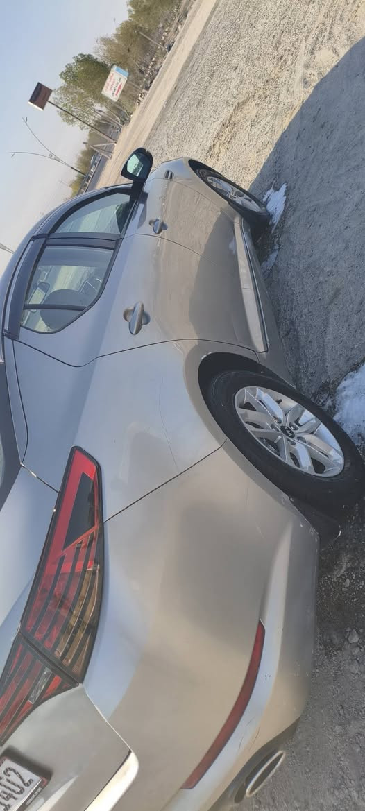 قطعتين صبغ

محرك 2400 دوش بانزين عادي

شاشه 
نظام ايكو

اندرويد اوتو

كار بلي

كامرا

مري شفط

اشاير بالمري 

كشنات جلد

سعر 125وبيه مجال 

السياره خير من الله احله من الصور

للاستفسار الاتصال
البصرة 
***********
