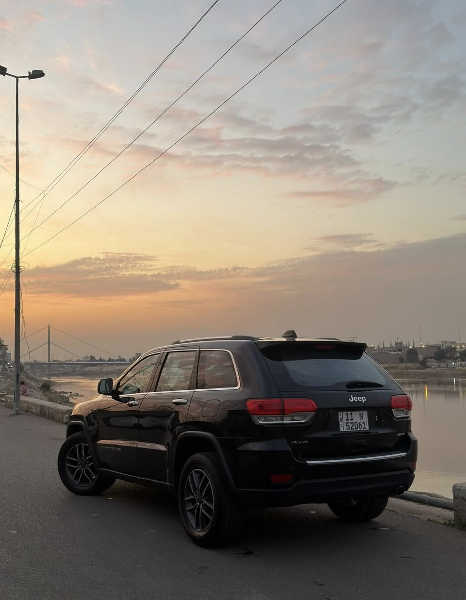 السلام عليكم
جيب شيروكي لمتدد اعله مواصفات بل لمتدد
موديل ٢٠١٩
صور الحادث خاص
السياره بدون ايرباك كفاله
دفع رباعي
فتحت سقف
لون اسود 
رقم بغداد جديد
سياره داخلها  جلد اوف وايت بحالة ممتازه 
تدفه +تبريد+خزن للكشن 
ستيرن تدفئه
شاشه جبيره
نضام لايكو 
ماوس 
سماعات الباين
كشافات ضباب لزنون
تشغيل عن بعد 
صندق كهرباء 
مرايه تعتيم ذاتي 
نضام الملاحهGps
منضومة زنون بلاديه 
ويل ١٨ 
سياره نصبتها احلى من الصور 
مناقصها برغي 
السعر ٢٤٠ بيه مجال
مكان السياره بغداد الكاضميه 
الرقم ***********
