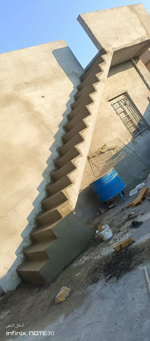 السلام عليكم
كادر لباخين سمنت شغل درجة اولى 
***********/ 
***********/
