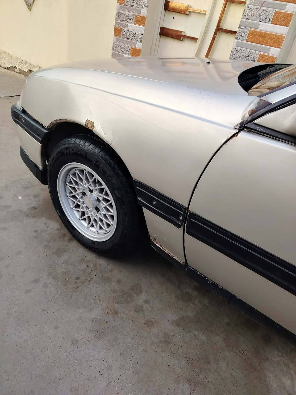 للبيع موديل 1993 محرك 26 كايم محرك فحم كير شرط كهربائيات شرط فتحه سقف جامات 4 كهرب صدر جديد 
سعرها 21 وبيها مجال (‏‪***********‬‏) سنويه لل29 شرعي موجود شرط التحويل
