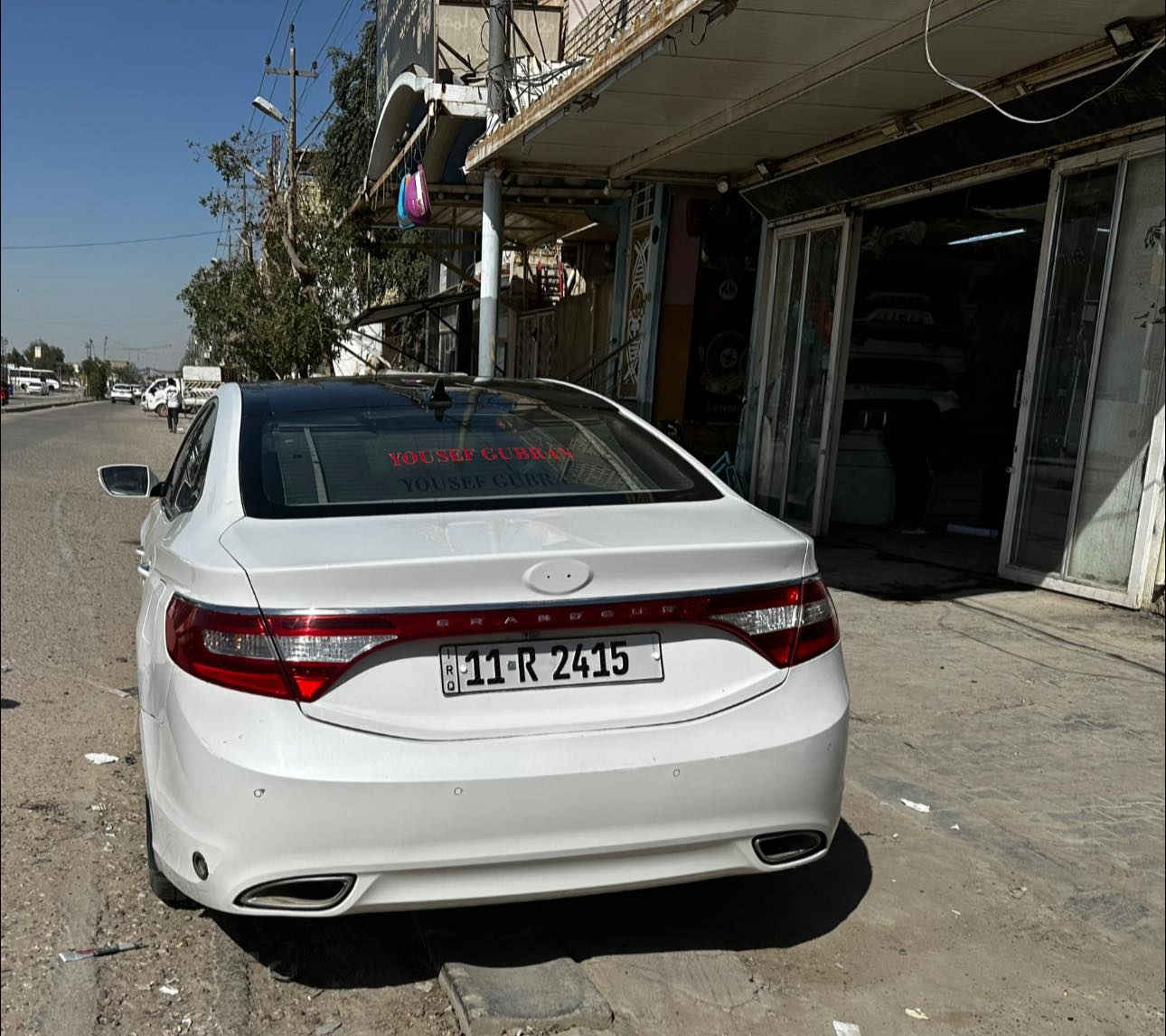 سلام عليكم ازيرا 2013 محرك 2400 سلندر 4 منضومة غاز بيها وبانزين وارد خليجي
فول مواصفات عدى البصمة 

رقم بغداد انكليزي هزة جديدة وسنوية 

كير محرك وحدادية كلهن كفالة وشرط 

السيارة بيها صفحة الصدر صبغ وقبق الجنطة 

بدون حادث فقط الصبغ جارد 

السيارة ماشية 140الف كم 

كلشي ماعايزه سيارة جاهزة 

مكاني نجف السعر 100$ 

***********
