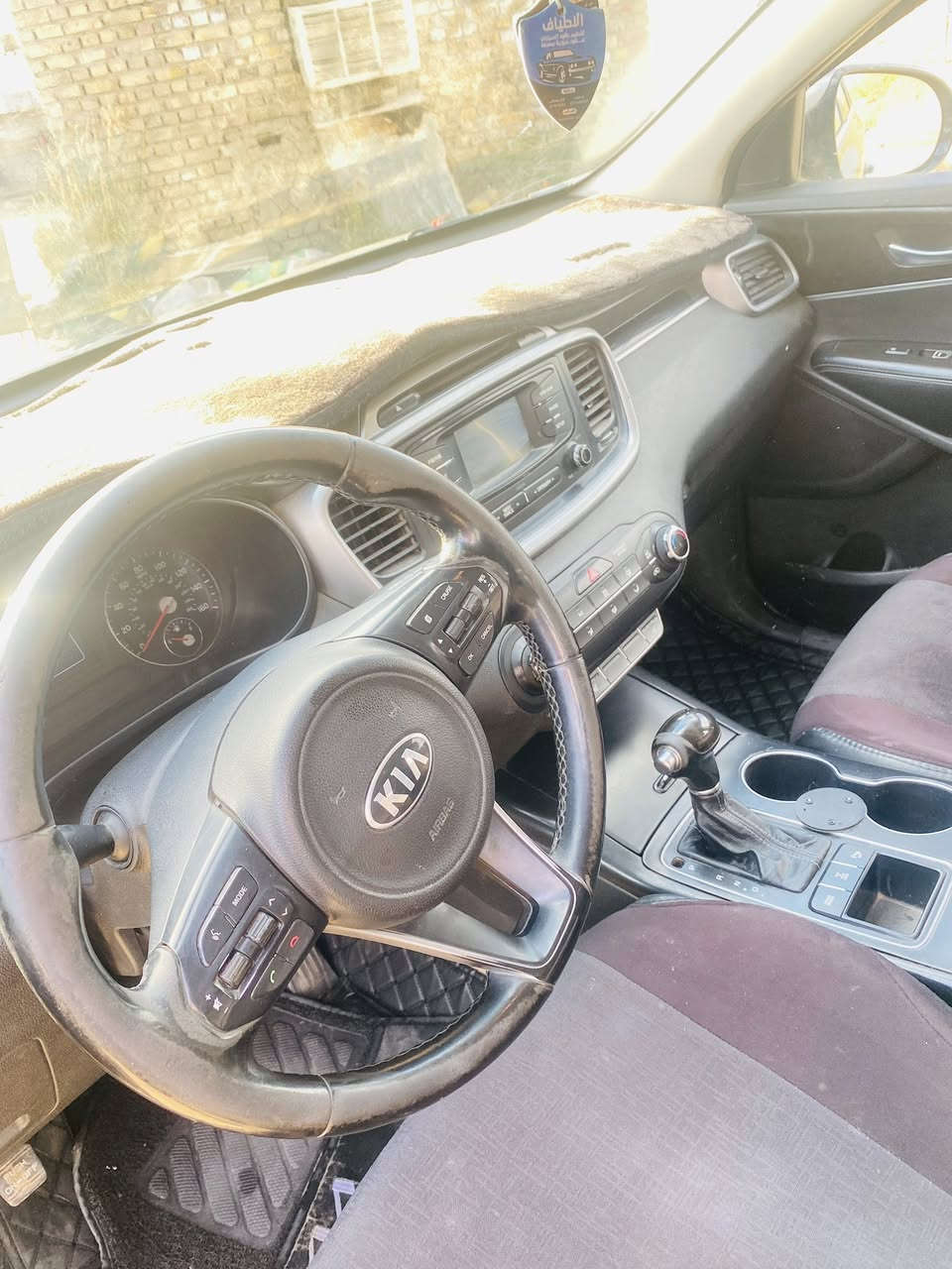 السلام عليكم
سورنتو 2016. امريكي 
6 سرندر 7 راكب السياره  رقم بغداد مصبوغه علم (مجفيه )كير مكينه حداديه  كفاله  السيار ليبل واحد. السعر 137 عجبك السعر. وقريت التفاصيل اتصل ماعجبتك جنك ماشفتها  السعر نهائي.  المكان الرفاعي 
***********
