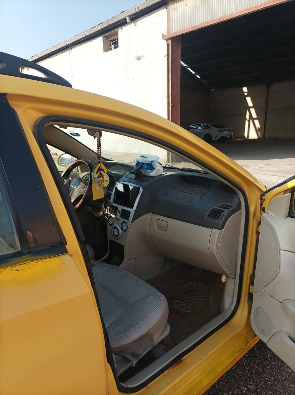 شيري 13 باسمي رقم دولي جاهزه كير محرك تبريد تاير حداده مصفره هيئه غرامات السعر 25 وبيها مجال اتصال *********** مكانها بصره
