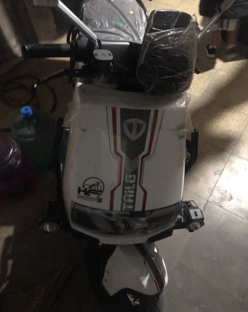 للبيع... للبيع
دراجه شحن وحشTAILK

لون مميز ابيض

صار سبوعين من اخذتها بمليون و ٨٠٠ بس محتاج فلوس ورايدها بمليون و ٥٠٠ وبيها مجال 

مواصفات

بطاريه ليثيوم

نظام حماية

نطام P

نظام R

نضام تثبيت سرعه

نظام ABS

منفذ شحن

رباعي اشارة يمين يسار

قاطع دورة

شاشة لاقراءة الأعطال

لايت زنون

دراجة وكالة

وصل الشراء موجود

غراضه كاملة

تمشيك مسافه 100km

العنوان بغداد البياع 

ملفها ٣٠٠٠

للاستفسار ***********

تاخذها بيها ضمان ٦ اشهر
