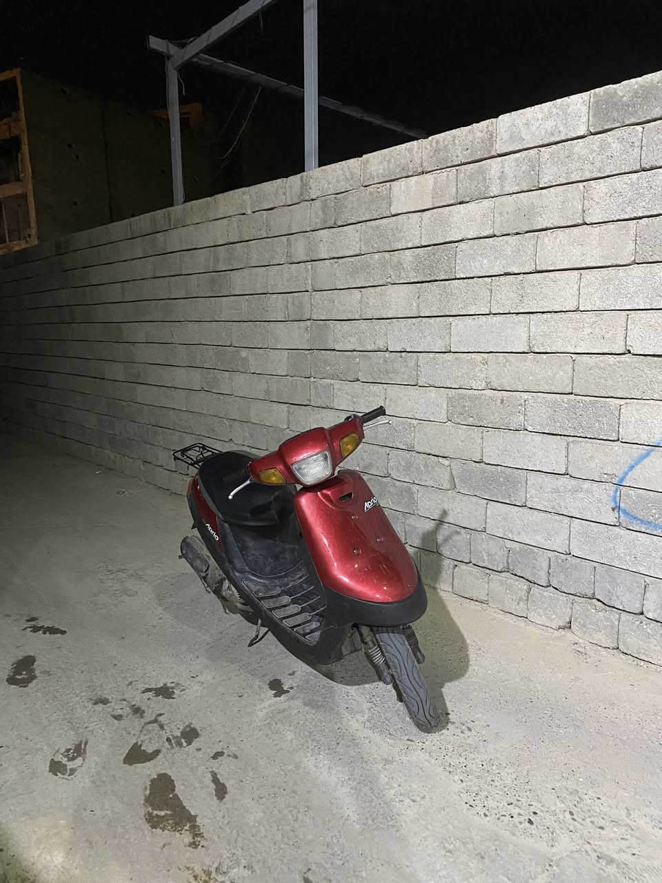 سلام عليكم ماطور للبيع الماطور نضيف كلشي ما يعوزه بس تنضيف كابريتا، او مراوس مع ماطور كير نضيف يريد فرق عادي مو مشكلة بس اهمشي النضافه /موقع حي عدن /متواجد ماسنجر 
ارقام 
***********
***********
