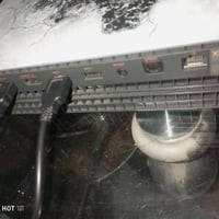 للبيع Xbox One X باندل نسخة   (Cares of War)  النسخة نادرة، الجهاز نظي...
