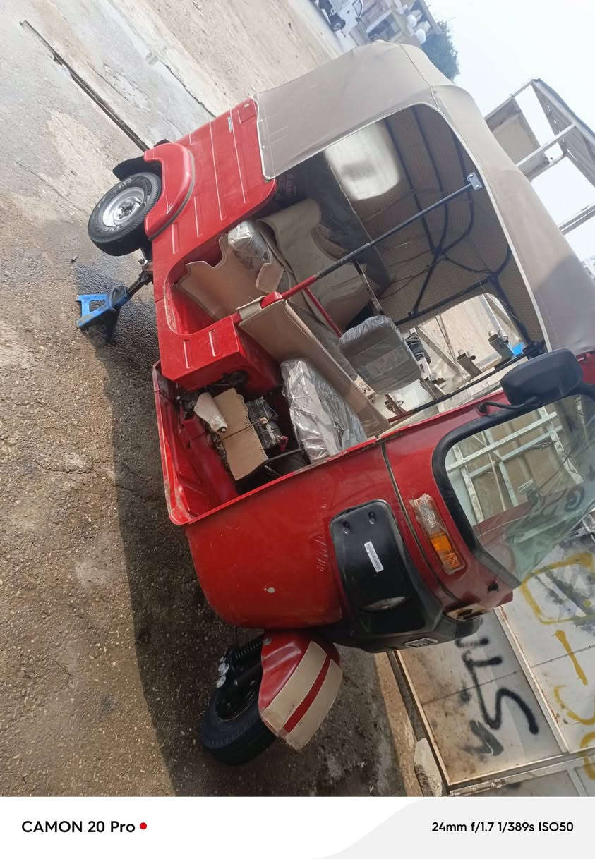 تكتك مديل 18اوراق جديده معمر بس دوس ومرشوشه البدي مكينه 22جاهزه ب4700بيه مجال قليل


**إذا كنت صاحب هذا الإعلان وتريد حذفه لأي سبب، رجاءا أرسل رسالة إلى الدعم الفني**