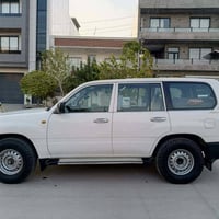 مونيكا ٢٠٠١ • فتيس عادي • تكييف مركزي