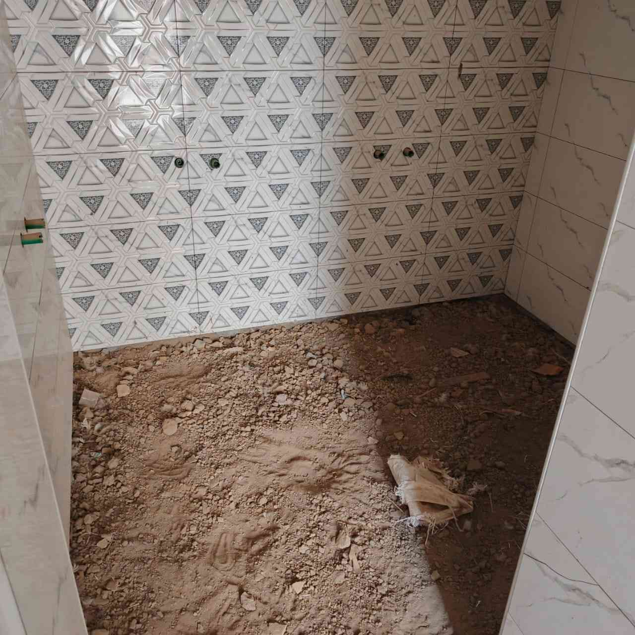 🏠بيت زراعــي ركـــــن على 3 شوارع بي وصل تطويب
🗺️العنوان/ناصرية في منطقة ال نياز قريب العيادة البيطرية 

📐المساحه الكليه 800متر مساحه البناء 200م

🛣️ عرض الشارع 12متر

🧱 بناء حديث درجة اولى طابوك+كونكريت 

📍فول خدمات 👈ماء كهرباء واصلته

📍 يحتوي على استقبال ومطبخ وصالة كبيرة وغرفتين ومجمع صحيات البيت كامل لبخ وبياض وسيراميك جداري 

📌والباقي متوقف
1-نقص كهربائيات وارضية
2-نقص بيتونه وستارة 
 
💰 نجي للسعر$ 120 وبي مجال 

📞للتواصل:
‏‪***********‬‏
