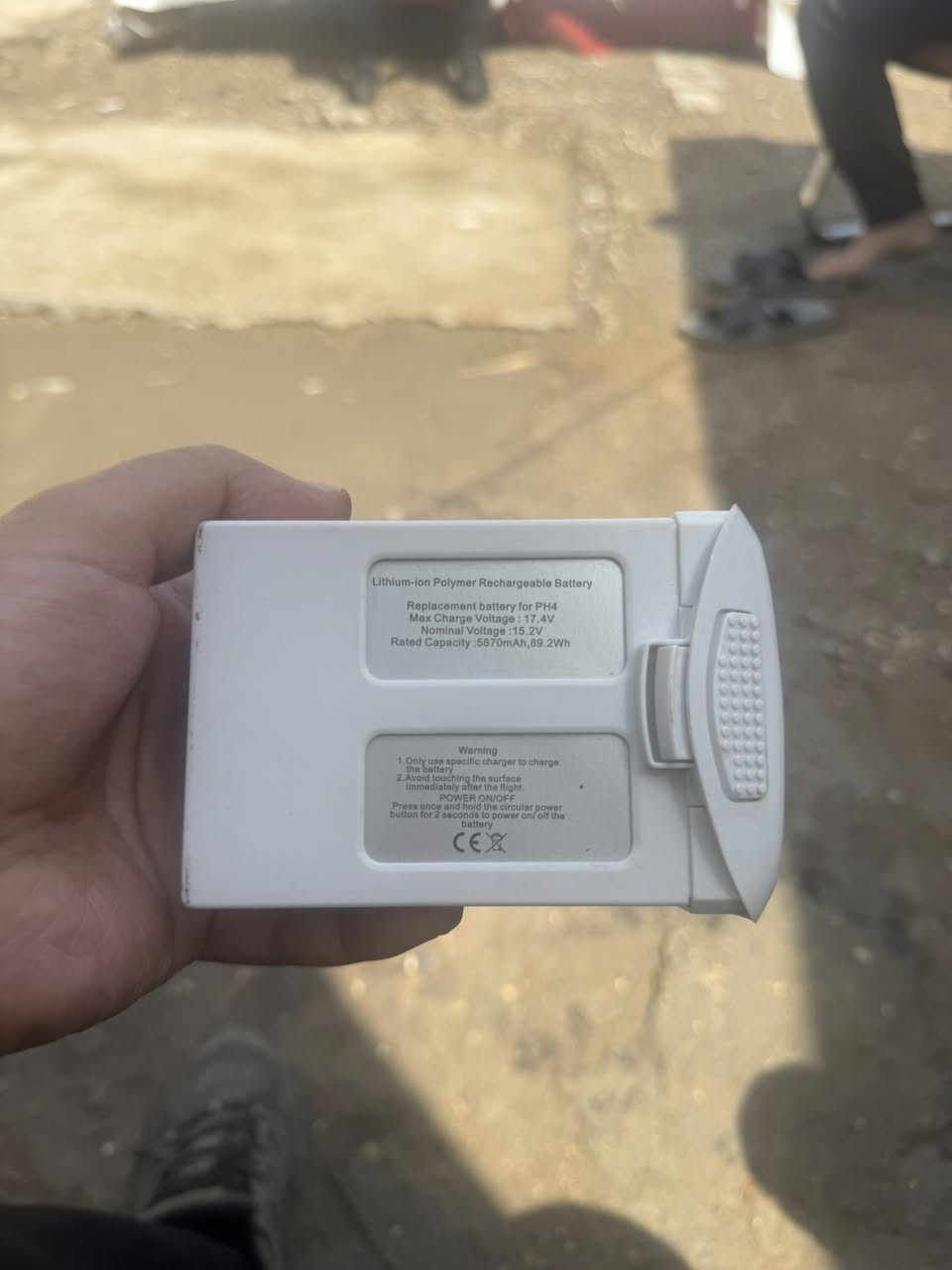 السلام عليكم عندي هاي البطارية اخذتها ب١٨٠ استخدمتها مرتين وعفتها  صار فترة


**إذا كنت صاحب هذا الإعلان وتريد حذفه لأي سبب، رجاءا أرسل رسالة إلى الدعم الفني**