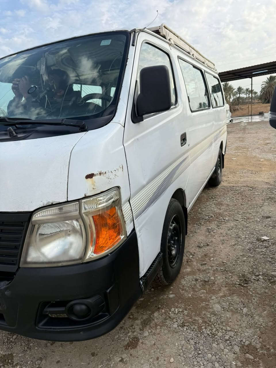 سلام عليكم نيسان يورفان ناصي 2009للبيع السياره بلاديه فقط بيها رصعات واضحه بلصور رايدها 128وبيها مجال بصيط ***********مكاني  المحمودية سياره بسمي سنويه لل29
