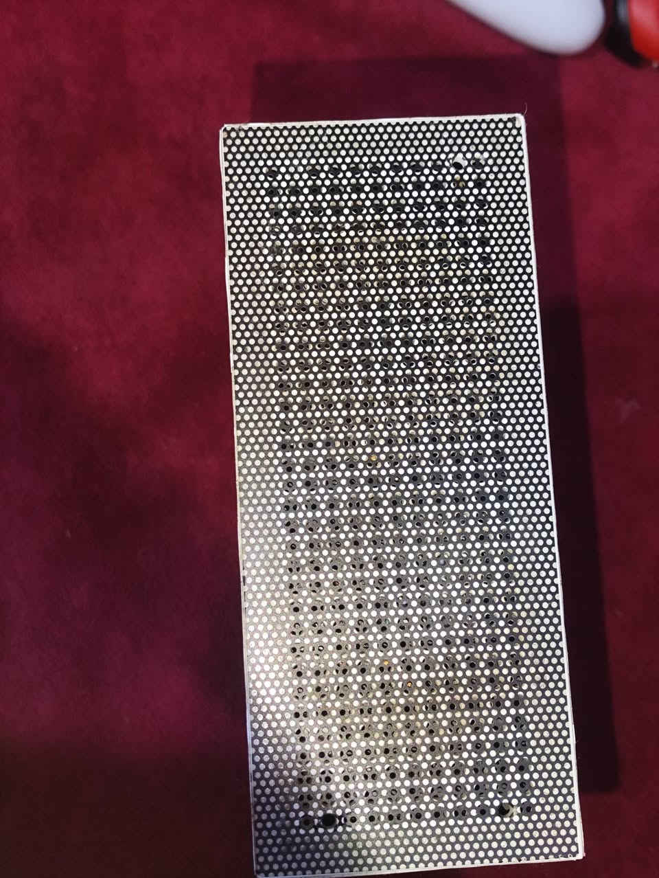 اكسبوكس سيريس اس ذاكرة 512 ويا يدتين بس بيهن ال RT وحدة والثانية LT ميشتغلن يم اي مصلح ب5 يسووهن والحمرة الكسر البيهة مماثر ايشي عاليدة شغالة من عدة المشكلة الي وصفتها الجهاز نضيف وبي فلاتر عن التراب وممفتوح منة برغي ويا فان تبريد ومغلف حماية تگدر تشيل التغليف بس الجهاز نصافتة 90/100 ما بي اي مشاكل لا لاك لا تقطع ضمان اي مشكلة يطلع بالجهاز يرجع الجهاز رايدة ب375 وبي مجال حك الشراي وبالخدمة مكاني بصرة رقمي ***********
