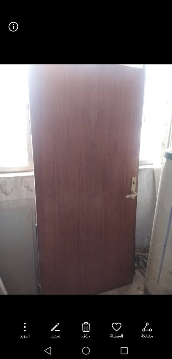 أبواب المنيوم قاصة للبيع. مع جرجوبة قياس ٩٥ في ٢٠٠  دبل جام ثقيل  مع كيلون قاصة  مع أبواب خشب ٩٥ في ٢٠٠ مع باب المنيوم ٩٢ في ٢ متر اتصال ***********
