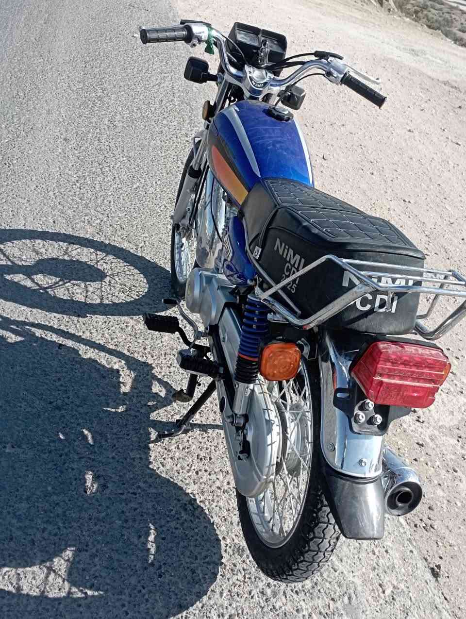 السلام عليكم للبيع نامه امتياز 25 مكفوله كفاله عامه السعر 650وبيها مجال مكان الحمزه  الغربي قرب معمل السكر للاستفسار ***********
