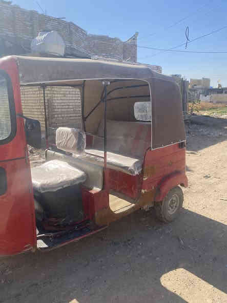 السلام عليكم تكتك مديل 2018  أوراق محرك مجفت تجفيت شركه بيهه تكتك معمره مثل مموضح كدامكم تكتك خير من الله يرادله بس صبغ      سعر 3100بيهه مجال مكان بغداد الشعب رقمي *********** هاتف 
واتساب ***********
