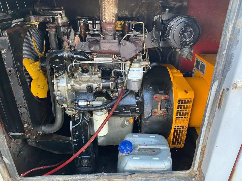 السلام عليكم مولد بيركنز 27 كيفي انكليزي كاتم المولد شغاله لاتبخير ولا تنقيص جاهزه العنوان محافظه ذي قار رقم ***********
