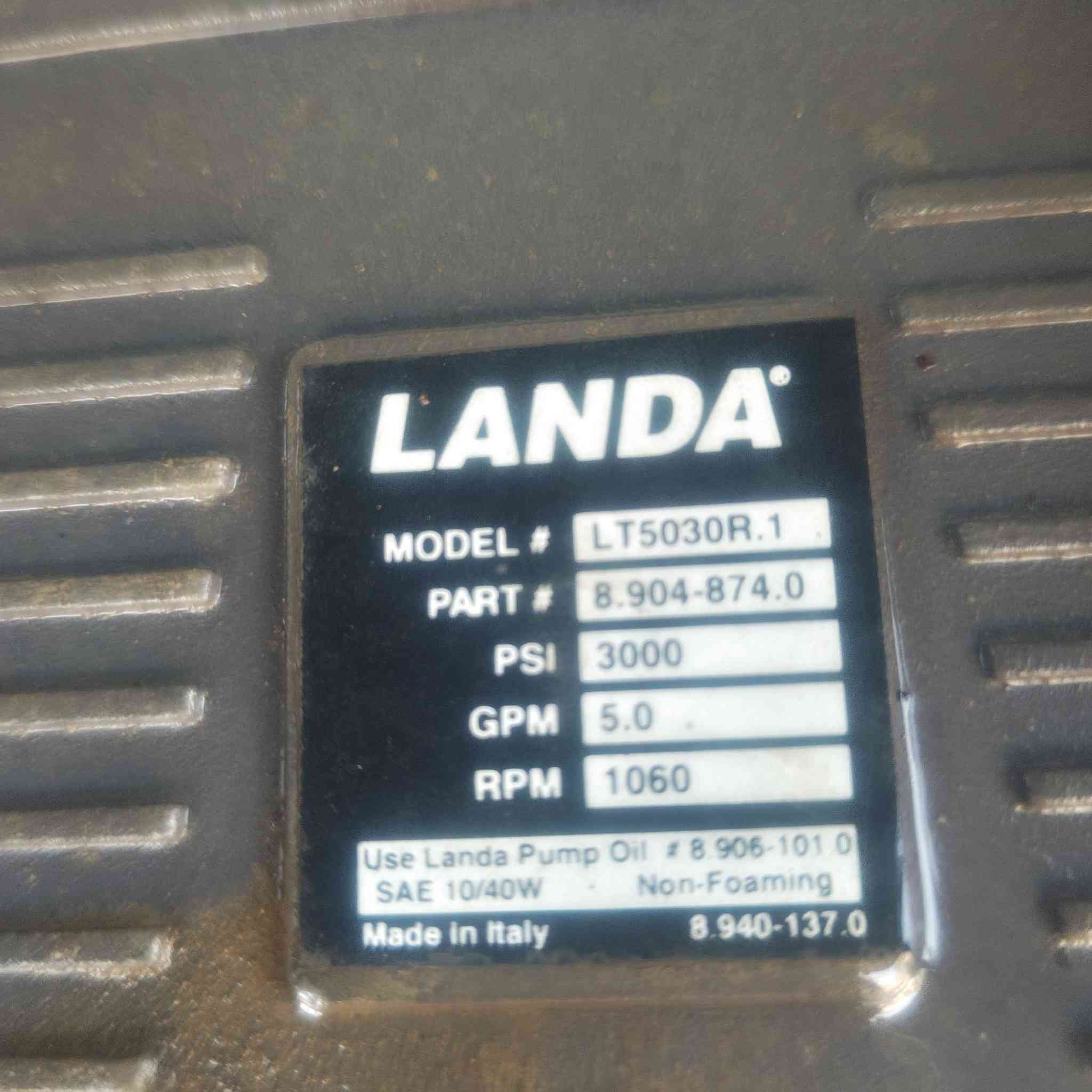 فاره غسل محرك لستر 2 بستم ضقط 4000 صلف بويلر تدفئة ماء ديزل ماركة كارجر امريكي والضاقطة ايطالي سعر 5 مليون تخدمة يتصل 
*********** موجود توصيل
